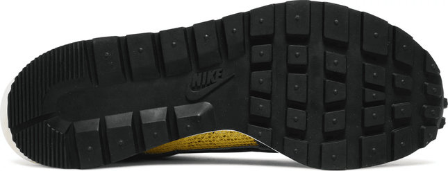 Men's Sacai x VaporWaffle Tour Yellow Shoes