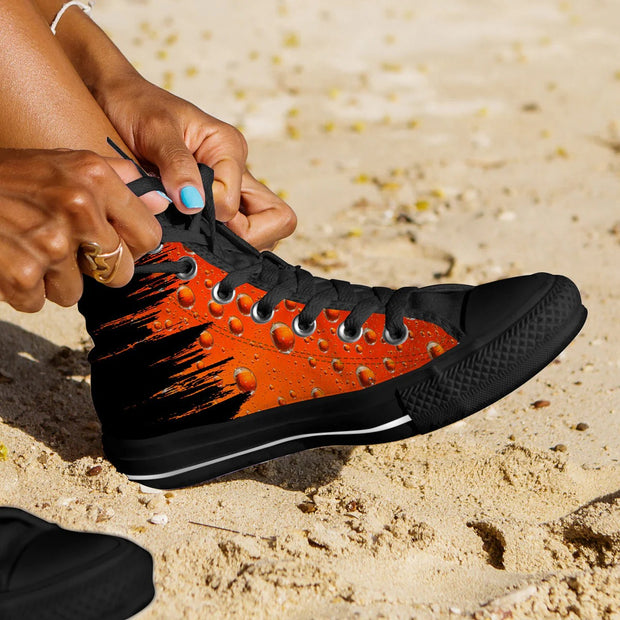 <h3>Shop <br/>High Canvas Sneaker</h3>