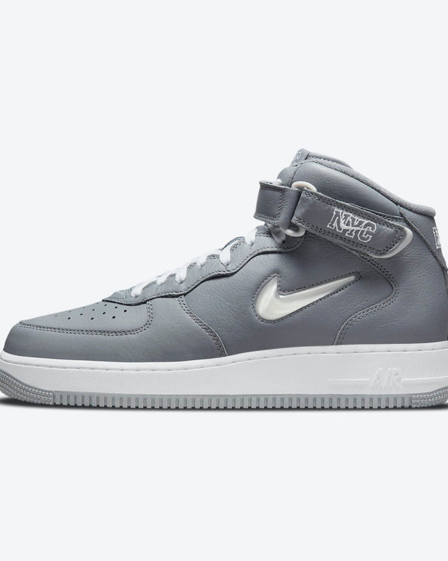 Men's Nike Air Force 1 Mid NYC Shoes