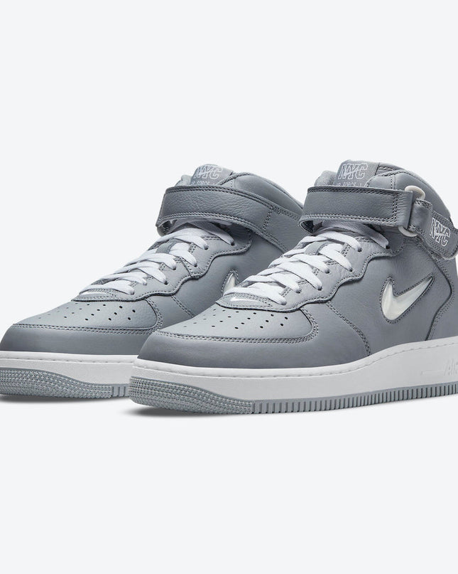 Men's Nike Air Force 1 Mid NYC Shoes