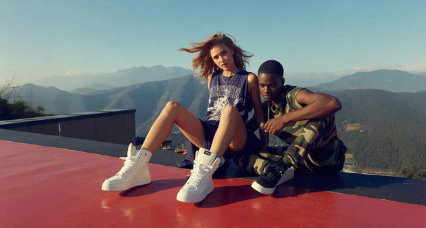 <h2>Sale<br/><span style="text-decoration:underline">Tot 50% off.</span></h2>